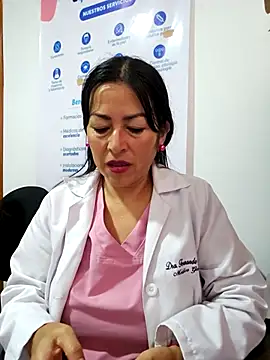 JustSamantha  online show from 04-12-26, 11:26