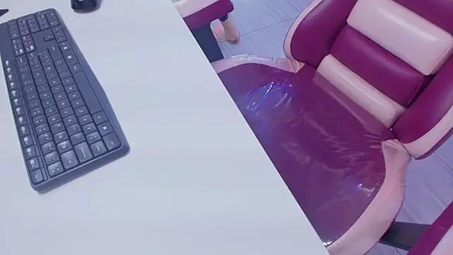 Snapshot of Alissa_ricek chatting on 03-05-26, 11:17 Alissa ricek online show from 03-05-26, 11:17