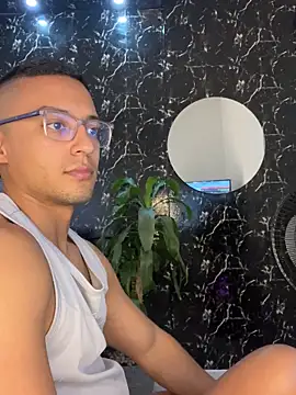 thomas scot1 online show from 12-04-25, 01:31