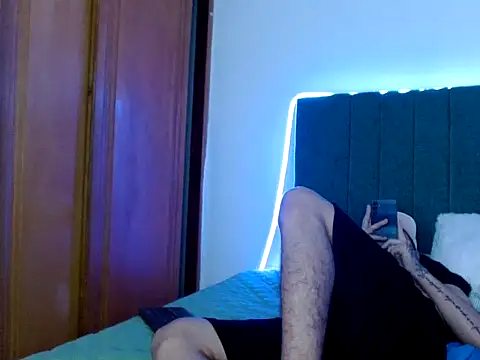 Snapshot of Lincon_Ale chatting on 11-30-25, 07:40 Lincon Ale online show from 11-30-25, 07:40