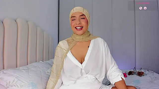Amira-Zahra online show from 03-24-26, 10:09