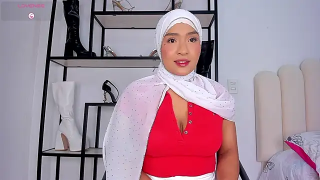 Snapshot of Amira-Zahra chatting on 07-24-26, 10:19 Amira-Zahra online show from 07-24-26, 10:19
