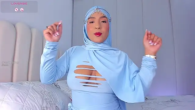 Snapshot of Amira-Zahra chatting on 08-03-26, 10:24 Amira-Zahra online show from 08-03-26, 10:24