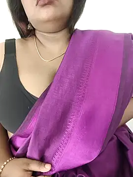 Snapshot of mamtha-tamil chatting on 12-21-25, 02:57 mamtha-tamil online show from 12-21-25, 02:57