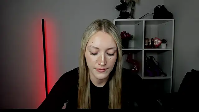 EvelynBlond online show from 07-06-26, 03:03