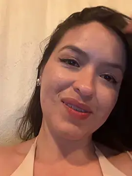 Snapshot of Little__Danni1 chatting on 01-07-26, 11:07 Little Danni1 online show from 01-07-26, 11:07