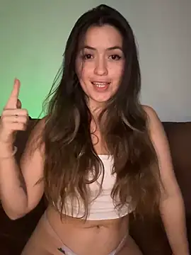 Snapshot of Little__Danni1 chatting on 02-19-26, 05:14 Little Danni1 online show from 02-19-26, 05:14