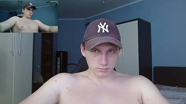 Snapshot of Poliglotjoe1 chatting on 01-13-26, 08:52 Poliglotjoe1 online show from 01-13-26, 08:52