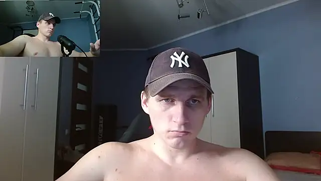 Snapshot of Poliglotjoe1 chatting on 01-14-26, 02:17 Poliglotjoe1 online show from 01-14-26, 02:17