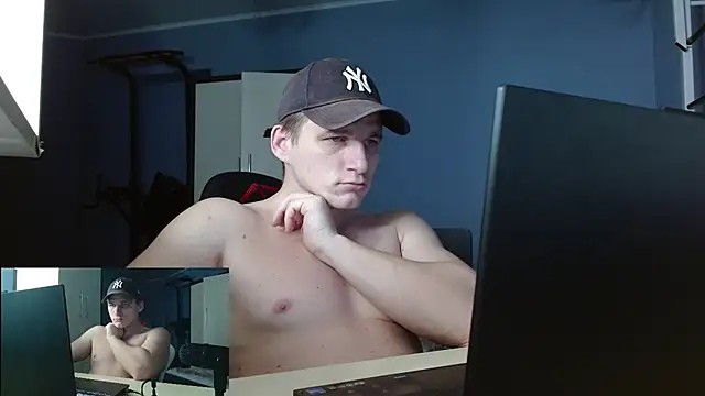 Snapshot of Poliglotjoe1 chatting on 01-18-26, 08:56 Poliglotjoe1 online show from 01-18-26, 08:56