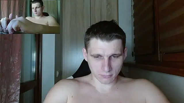 Snapshot of Poliglotjoe1 chatting on 03-05-26, 02:18 Poliglotjoe1 online show from 03-05-26, 02:18