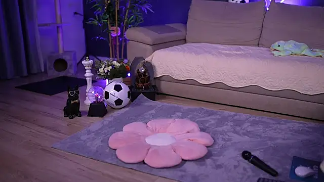 AlessiaDebbie online show from 07-06-26, 08:11