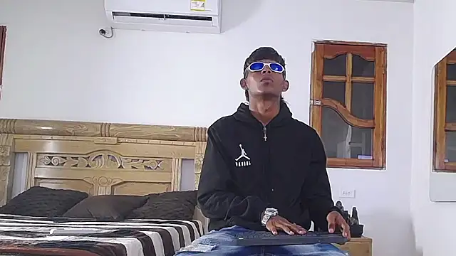 black boy22  online show from 12-02-25, 02:17