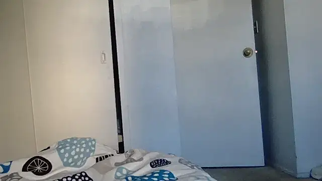 cryptokimgirl online show from 03-13-26, 04:35