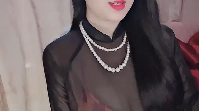 Snapshot of -MeAndYou- chatting on 11-24-25, 04:34 -MeAndYou- online show from 11-24-25, 04:34