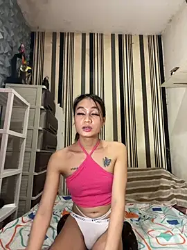 Snapshot of slutmistresscummer chatting on 11-26-25, 07:20 slutmistresscummer online show from 11-26-25, 07:20