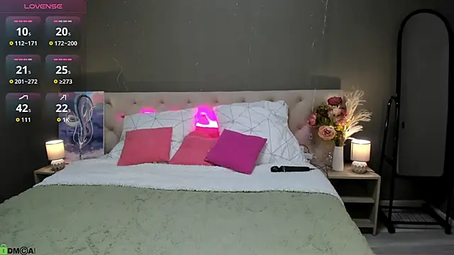 Snapshot of Malika_Raspberry chatting on 03-09-26, 01:09 Malika Raspberry online show from 03-09-26, 01:09