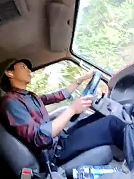 Snapshot of susie_min chatting on 11-25-25, 08:25 susie min online show from 11-25-25, 08:25