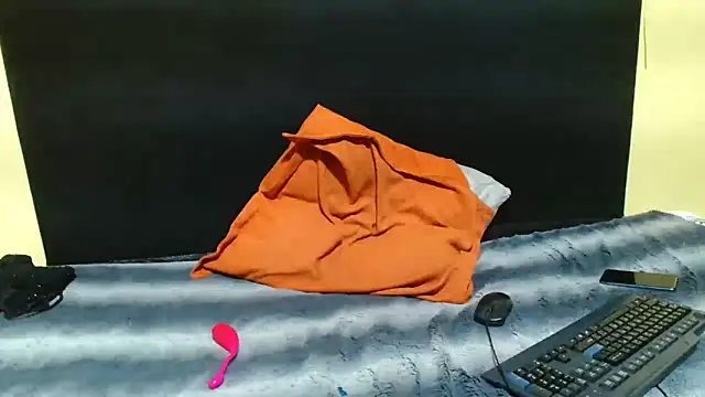 WildHornyTiger18 online show from 02-27-26, 09:48