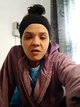 Snapshot of Cadence28 chatting on 11-28-25, 07:11 Cadence28 online show from 11-28-25, 07:11