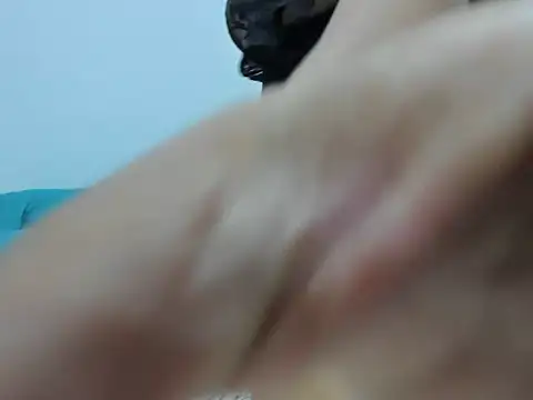 Snapshot of miabelmonte chatting on 02-17-26, 02:24 miabelmonte online show from 02-17-26, 02:24