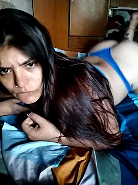 Snapshot of YouladyVidal chatting on 01-05-26, 06:55 YouladyVidal online show from 01-05-26, 06:55