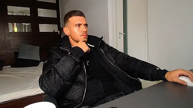 ElijahThorne online show from 02-24-26, 06:33