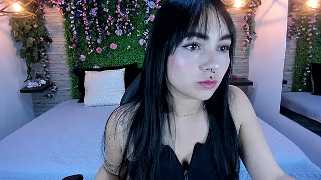 Snapshot of kittyMelvis chatting on 11-29-25, 12:24 kittyMelvis online show from 11-29-25, 12:24