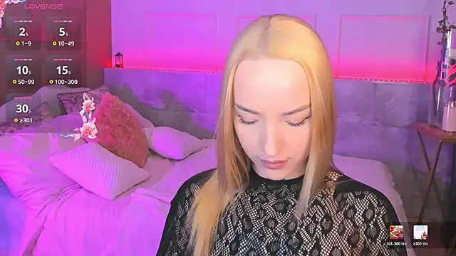 Snapshot of MarquiseMuse chatting on 02-24-26, 06:22 MarquiseMuse online show from 02-24-26, 06:22