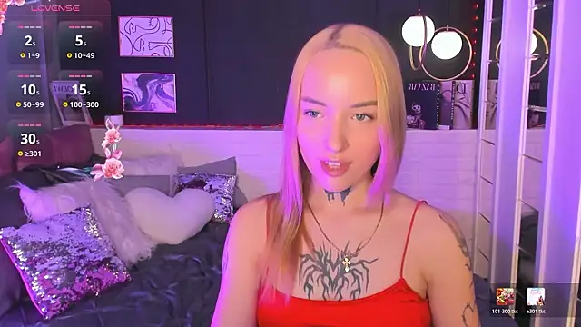 Snapshot of MarquiseMuse chatting on 03-01-26, 06:04 MarquiseMuse online show from 03-01-26, 06:04