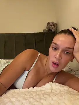 Kerysmae online show from 11-29-25, 07:28