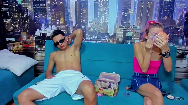 Snapshot of play_hard66 chatting on 03-12-26, 08:15 play hard66 online show from 03-12-26, 08:15