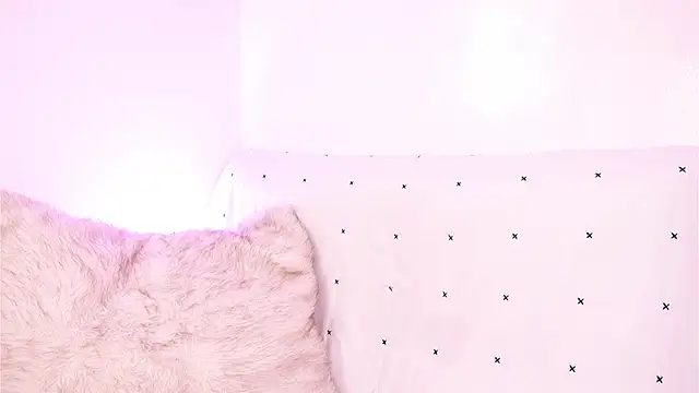 Snapshot of Mackenzie_Lia chatting on 02-20-26, 12:18 Mackenzie Lia online show from 02-20-26, 12:18