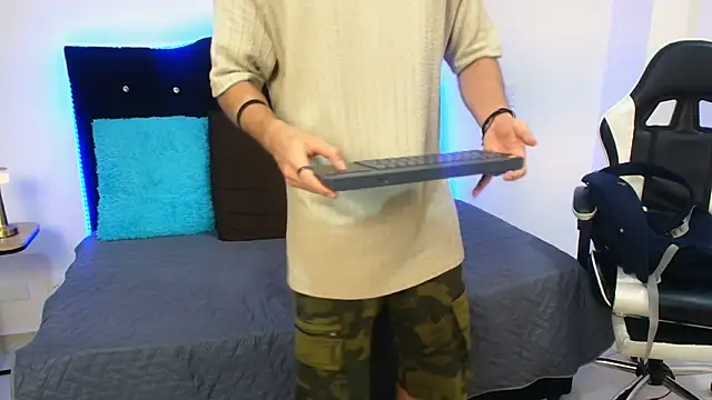 eren jeager online show from 01-15-26, 02:05