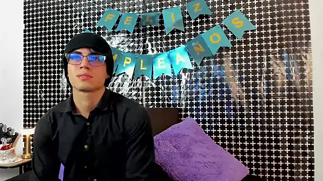 eren jeager online show from 02-17-26, 01:24