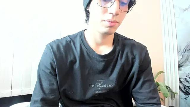 eren jeager online show from 02-19-26, 01:56