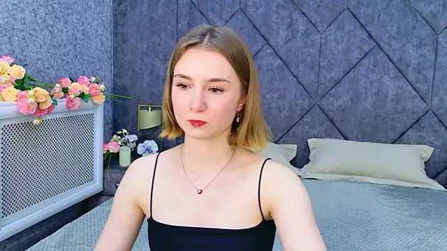 Janice Corona online show from 04-07-26, 03:56