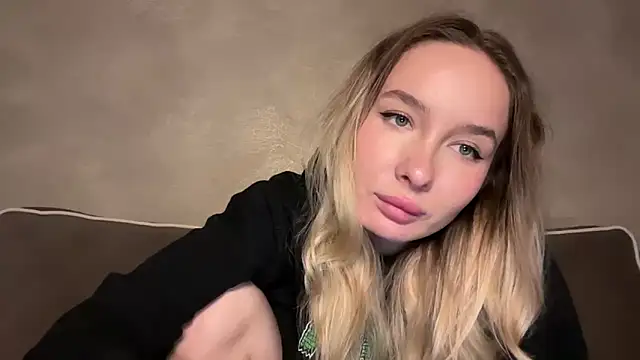 Snapshot of keeendall chatting on 12-01-25, 08:14 keeendall online show from 12-01-25, 08:14