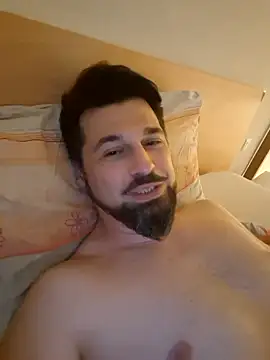 Snapshot of babayaga40 chatting on 11-21-25, 12:54 babayaga40 online show from 11-21-25, 12:54