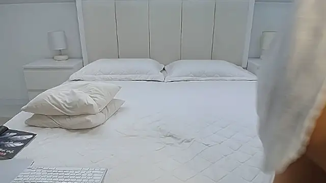 Milena29 online show from 03-22-25, 05:28