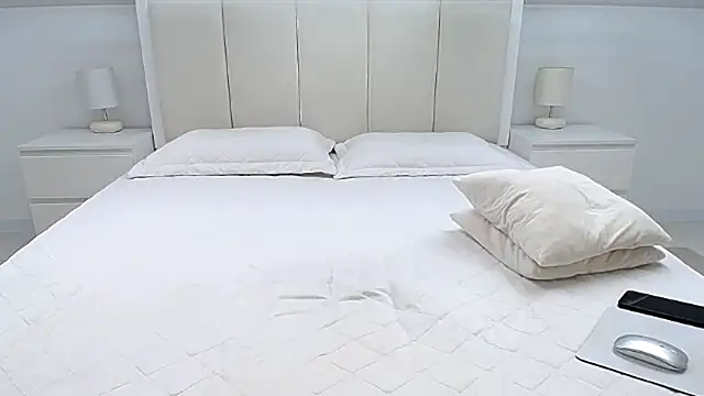 Milena29 online show from 09-12-25, 04:56