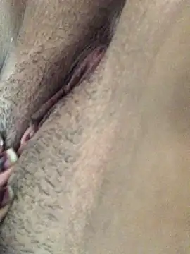 Snapshot of esthefany____putinha chatting on 11-23-25, 12:27 esthefany putinha online show from 11-23-25, 12:27