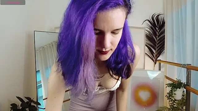 Snapshot of AuraLauna chatting on 11-25-25, 07:19 AuraLauna online show from 11-25-25, 07:19