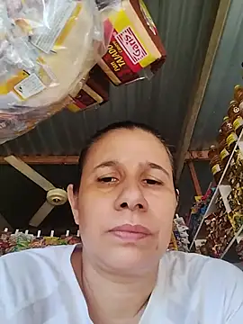 Snapshot of MIA-LARIOS chatting on 06-17-26, 03:35 MIA-LARIOS online show from 06-17-26, 03:35