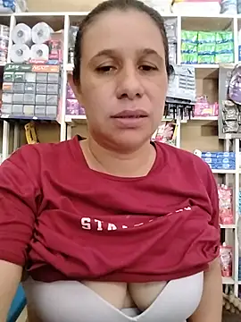 Snapshot of MIA-LARIOS chatting on 07-15-26, 03:28 MIA-LARIOS online show from 07-15-26, 03:28
