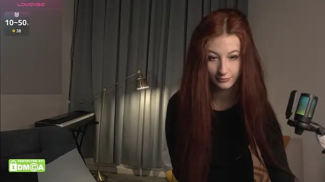 Snapshot of caty_cuddly chatting on 11-30-25, 05:00 caty cuddly online show from 11-30-25, 05:00