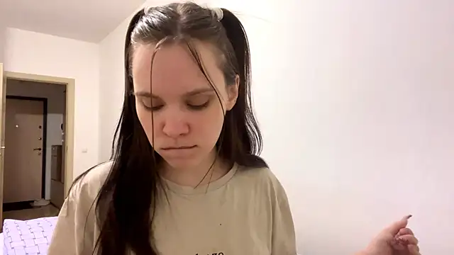 ColettaPeitz online show from 11-29-25, 01:36