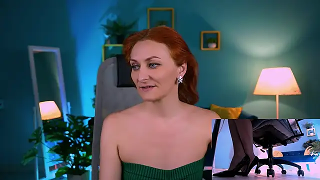 DianaTorrens online show from 12-20-25, 12:34