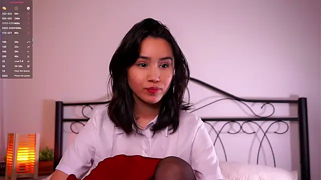 StaciaBratz online show from 12-04-25, 07:11