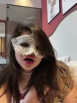 Queen-of-Love online show from 12-13-25, 07:53